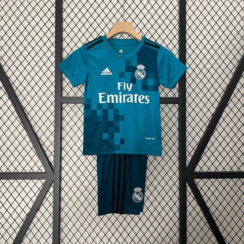 REAL MADRID III 17/18 KIDS KIT (RETRO) 