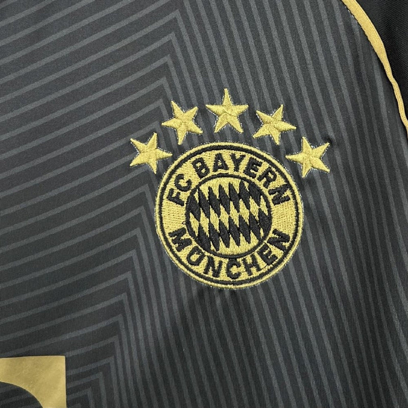 BAYERN MUNICH ORO EDICIÓN ESPECIAL 25/26 HOMBRE