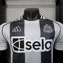 NEWCASTLE UNITED I 25/26 HOMBRE (VERSIÓN JUGADOR)