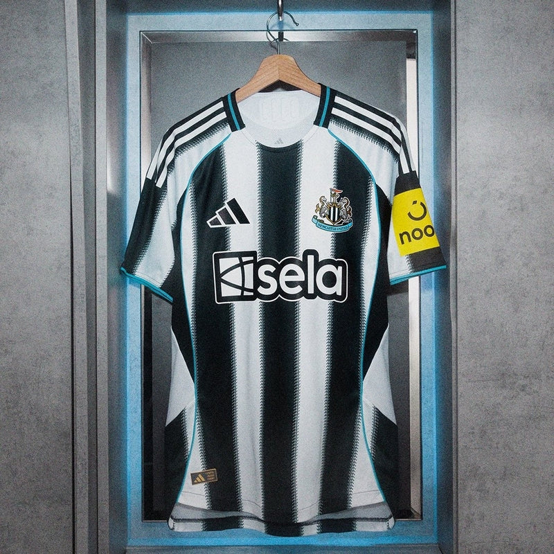 NEWCASTLE UNITED I 25/26 HOMBRE (VERSIÓN JUGADOR)