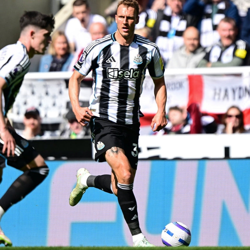 NEWCASTLE UNITED I 25/26 HOMBRE (VERSIÓN JUGADOR)